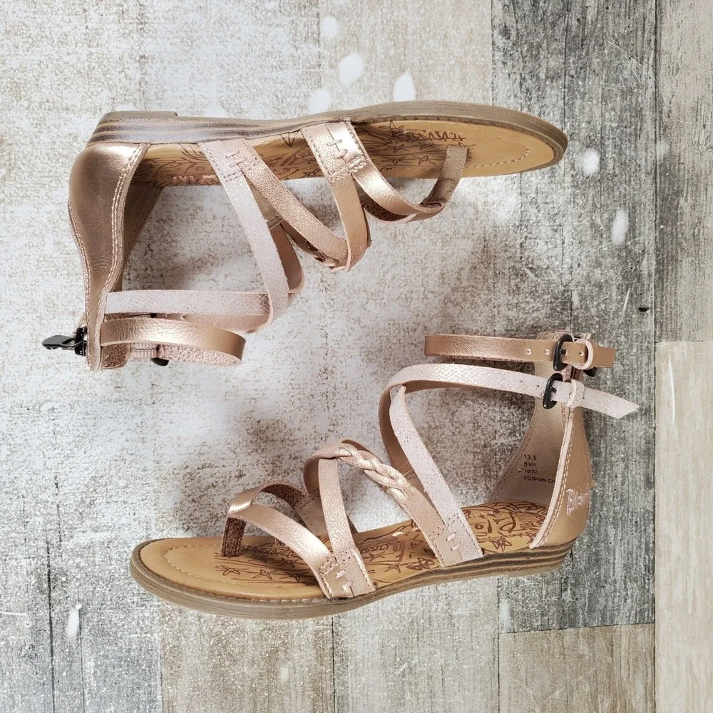 Blowfish Malibu Bungalow Girls Sandals Sz 13.5 Gold Die Cut Roller Reptile